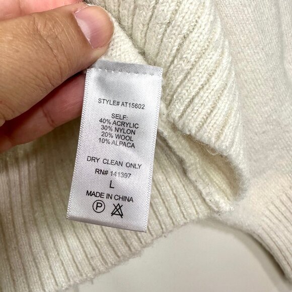 ASTR Tandem Two Tone Color Block Sweater - Large - Picture 11 of 13